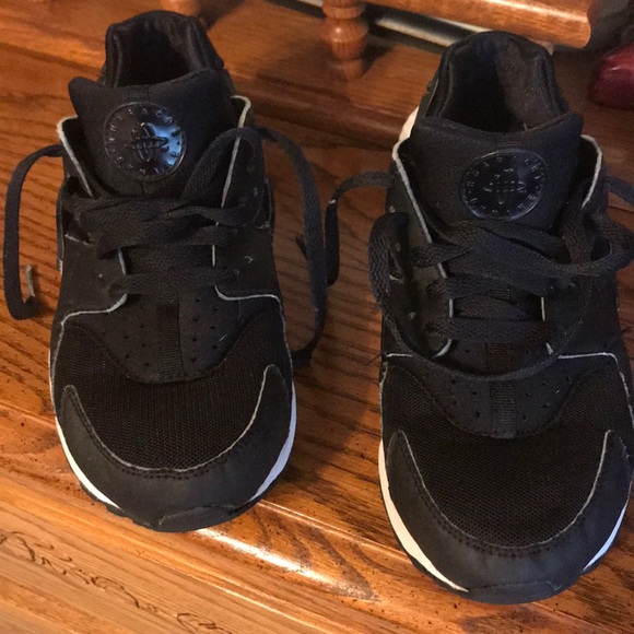 Huarache sneakers -Reduced! - Picture 1 of 8